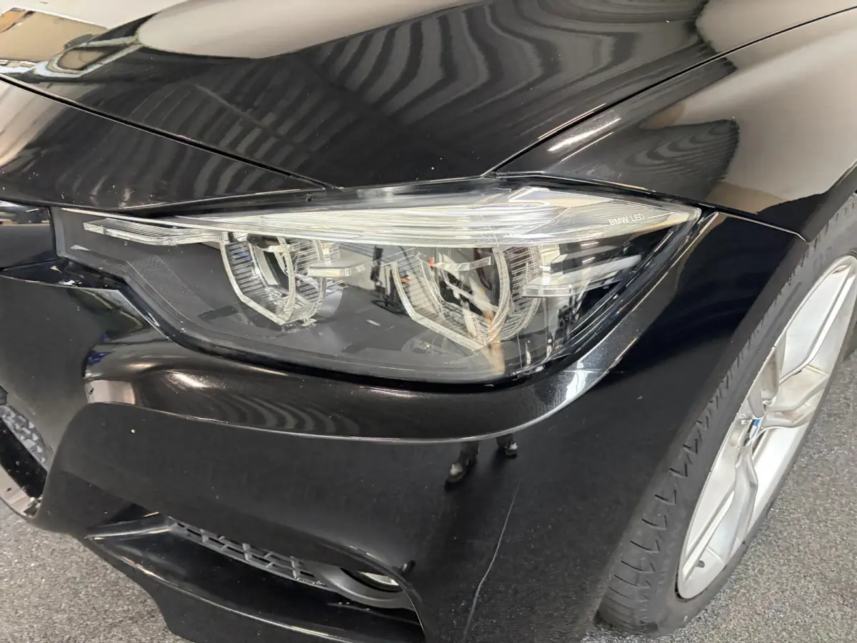 318i M Sport Edition Navigatie Climate control Lederen bekleding