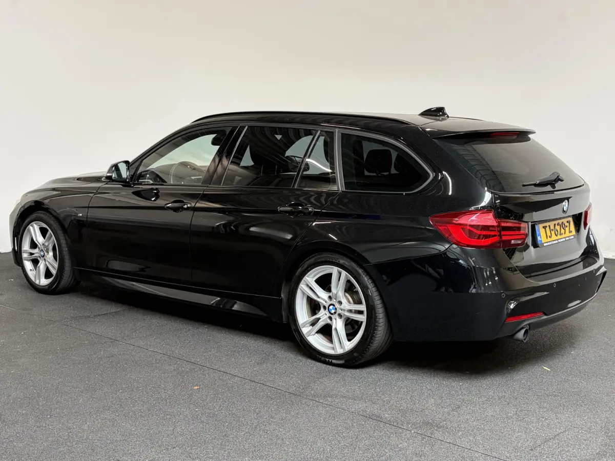 318i M Sport Edition Navigatie Climate control Lederen bekleding