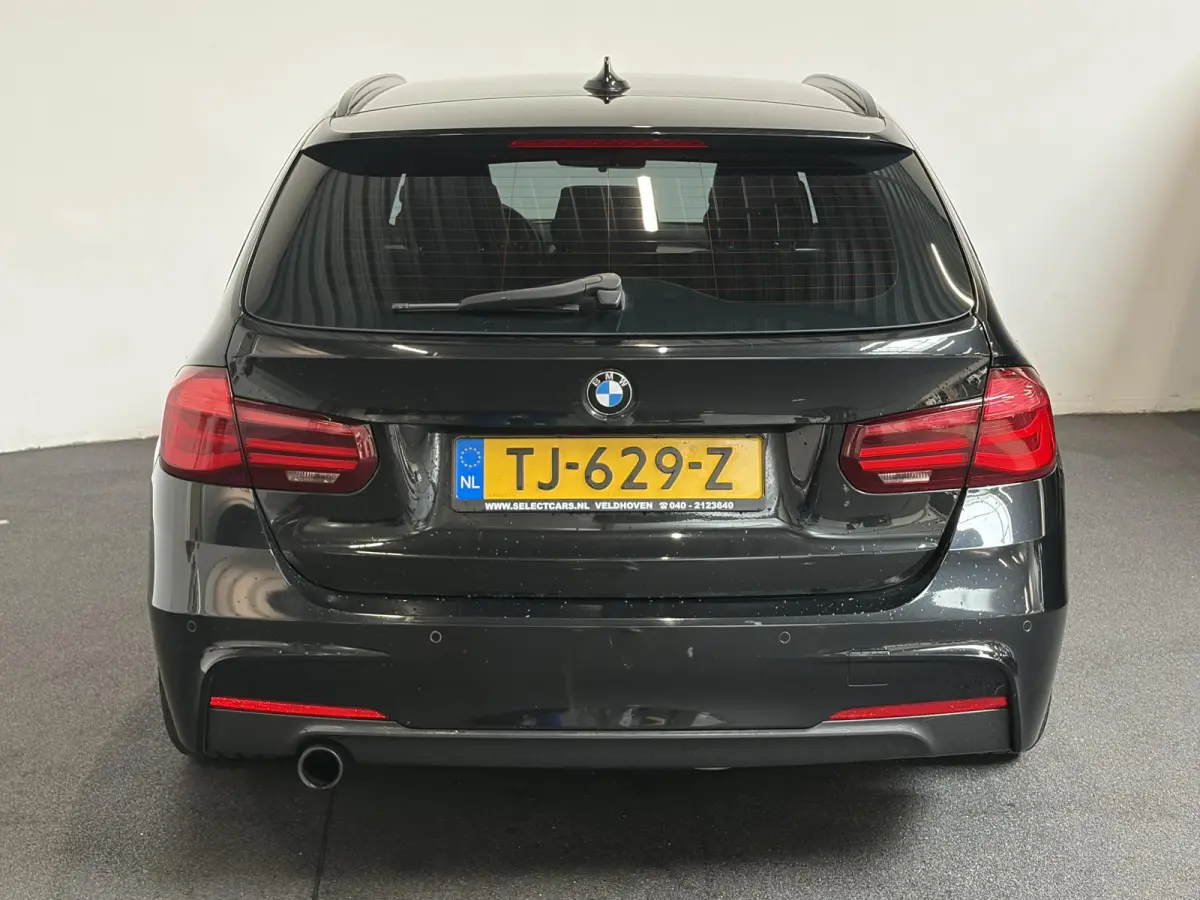 318i M Sport Edition Navigatie Climate control Lederen bekleding