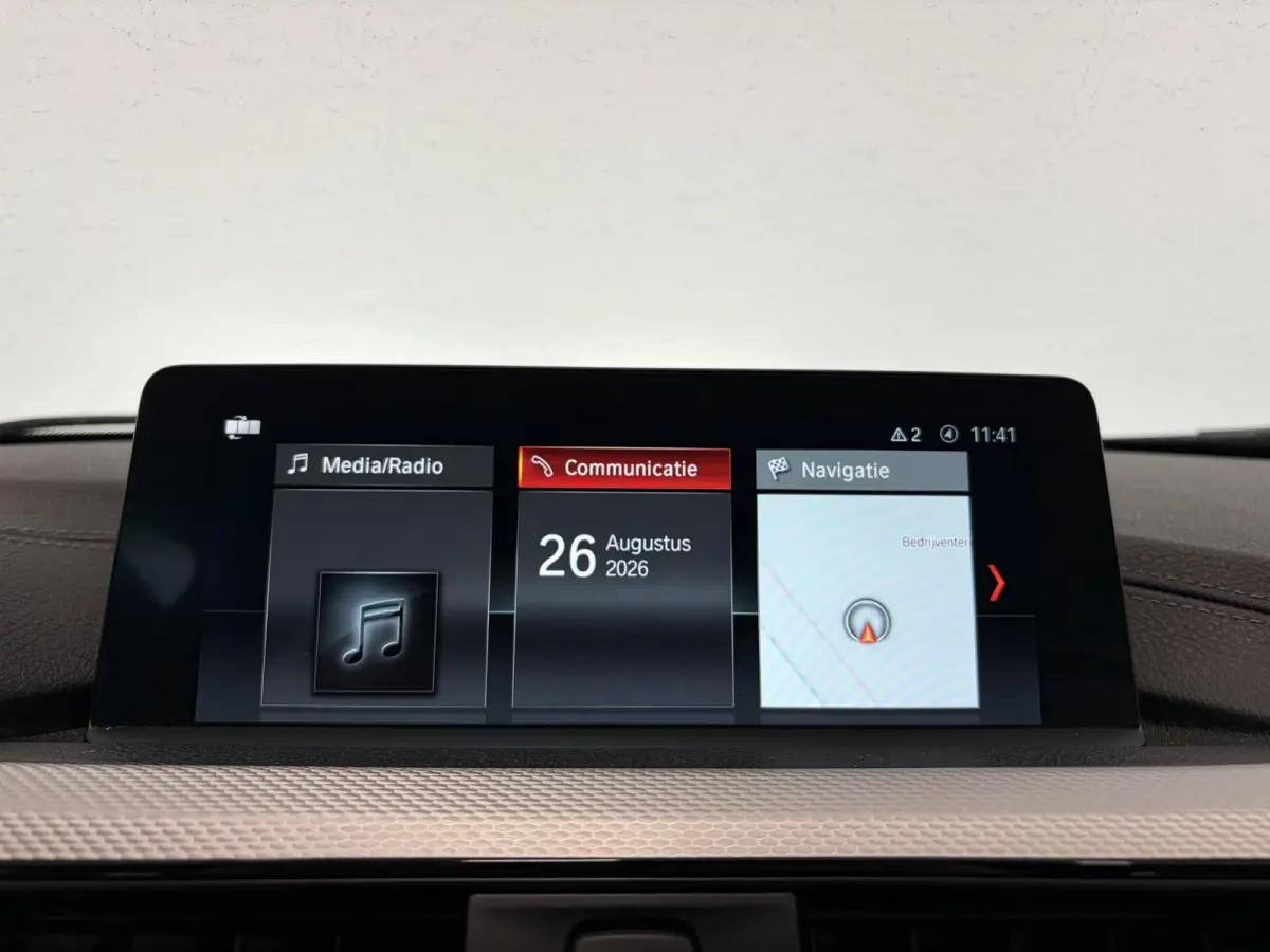 318i M Sport Edition Navigatie Climate control Lederen bekleding