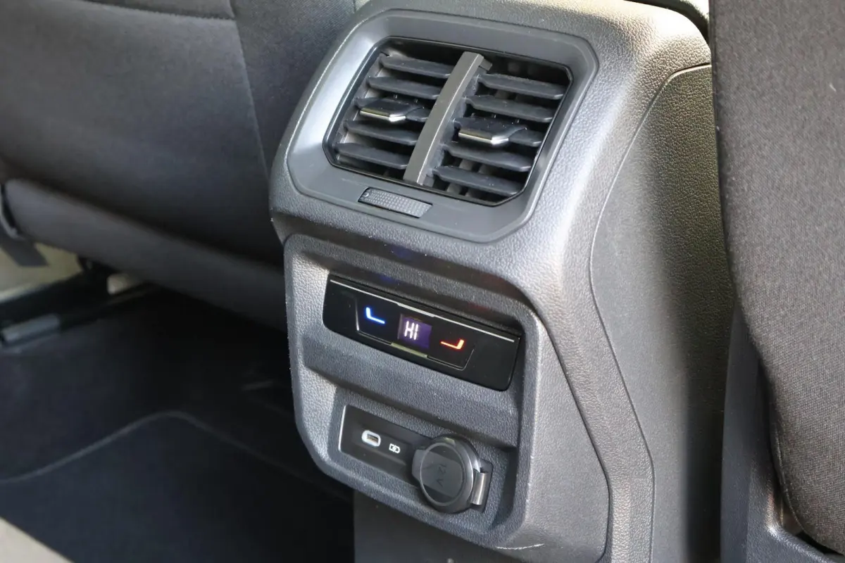 1.5 TSI 150pk DSG Style Business Intense 7p. | Trekhaak | Navigatie | Camera | Elektr. Achterklep