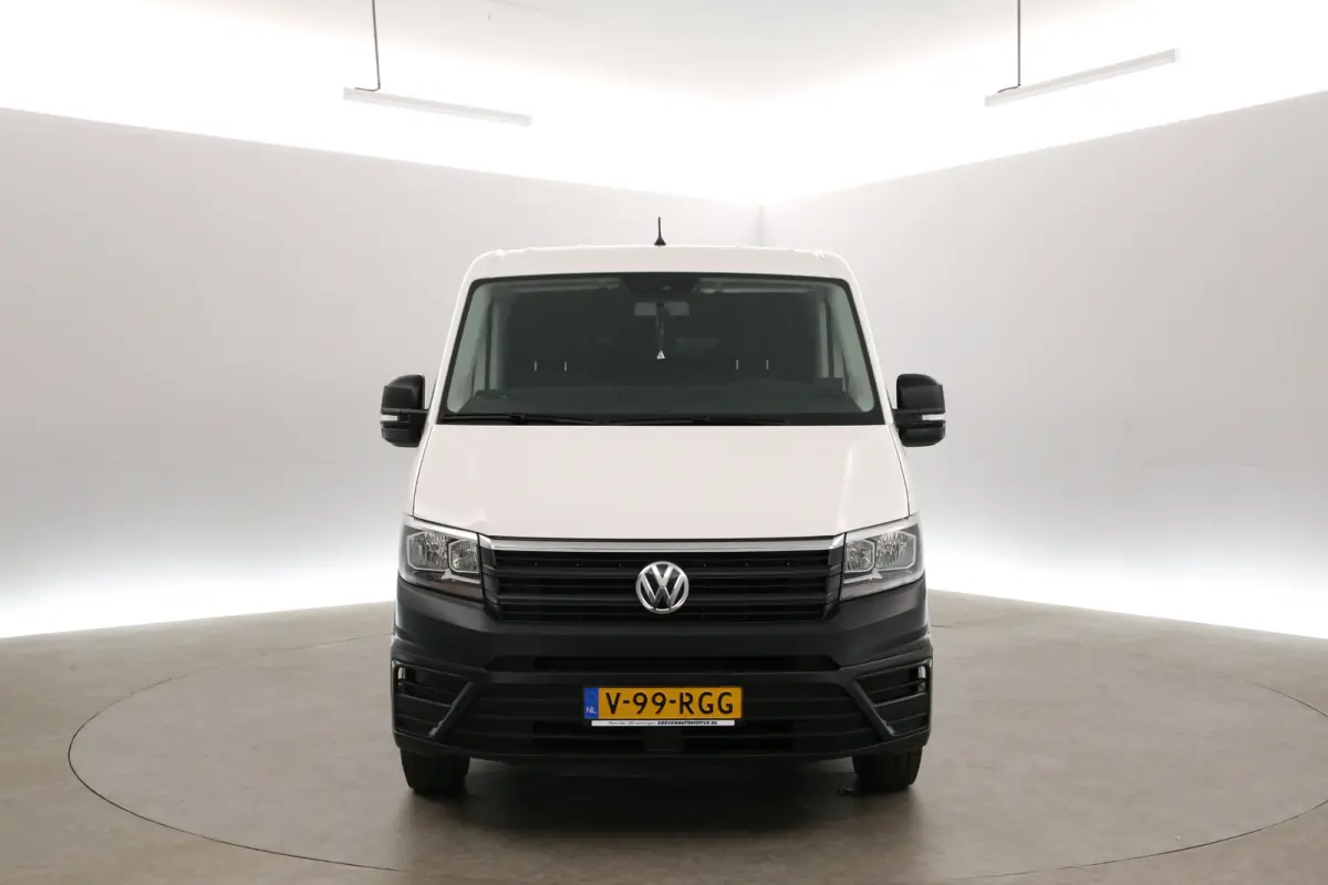 2.0 TDI L3H2 140PK | Airco | Camera | 3 Zits | Trekhaak | Carplay | Elektrpakket