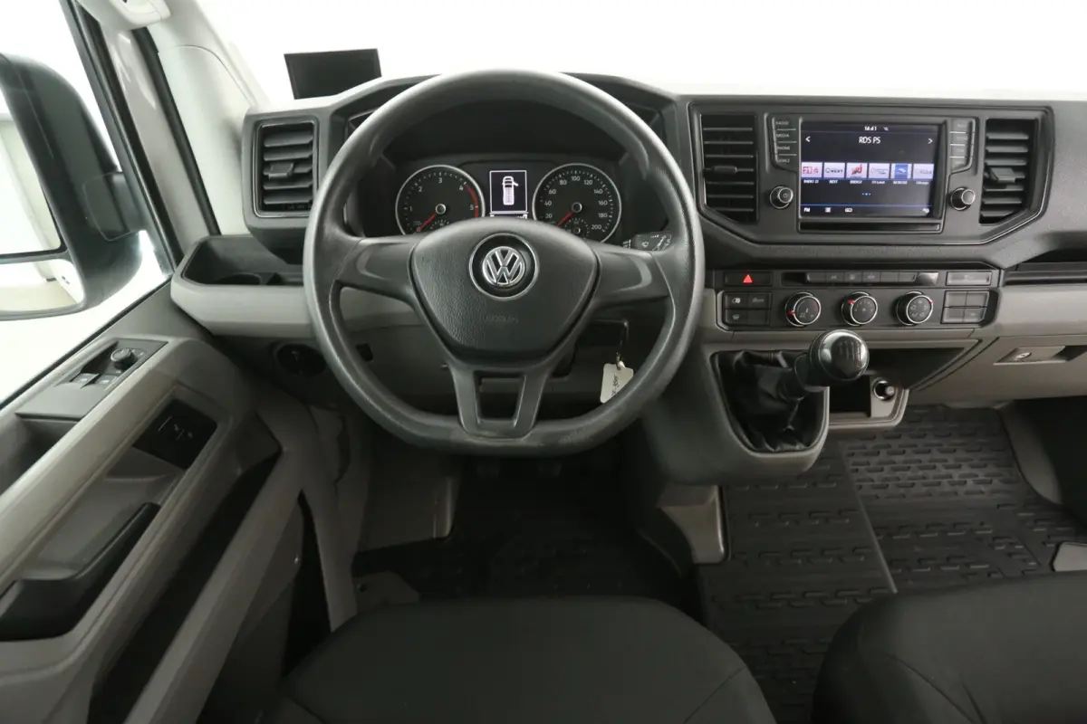2.0 TDI L3H2 140PK | Airco | Camera | 3 Zits | Trekhaak | Carplay | Elektrpakket