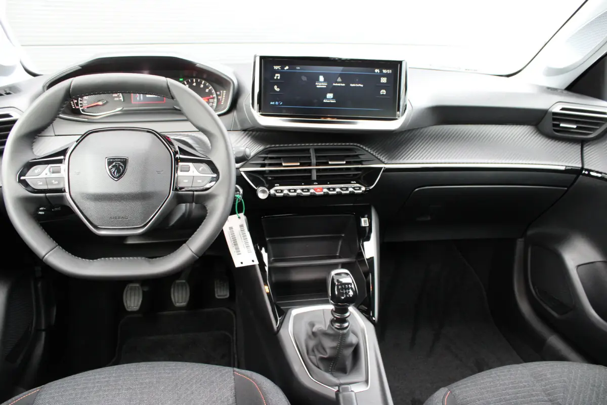 1.2 Turbo 100pk Style | Navi by app | Apple carplay | Parkeersensoren | Bluetooth | Cruise control |