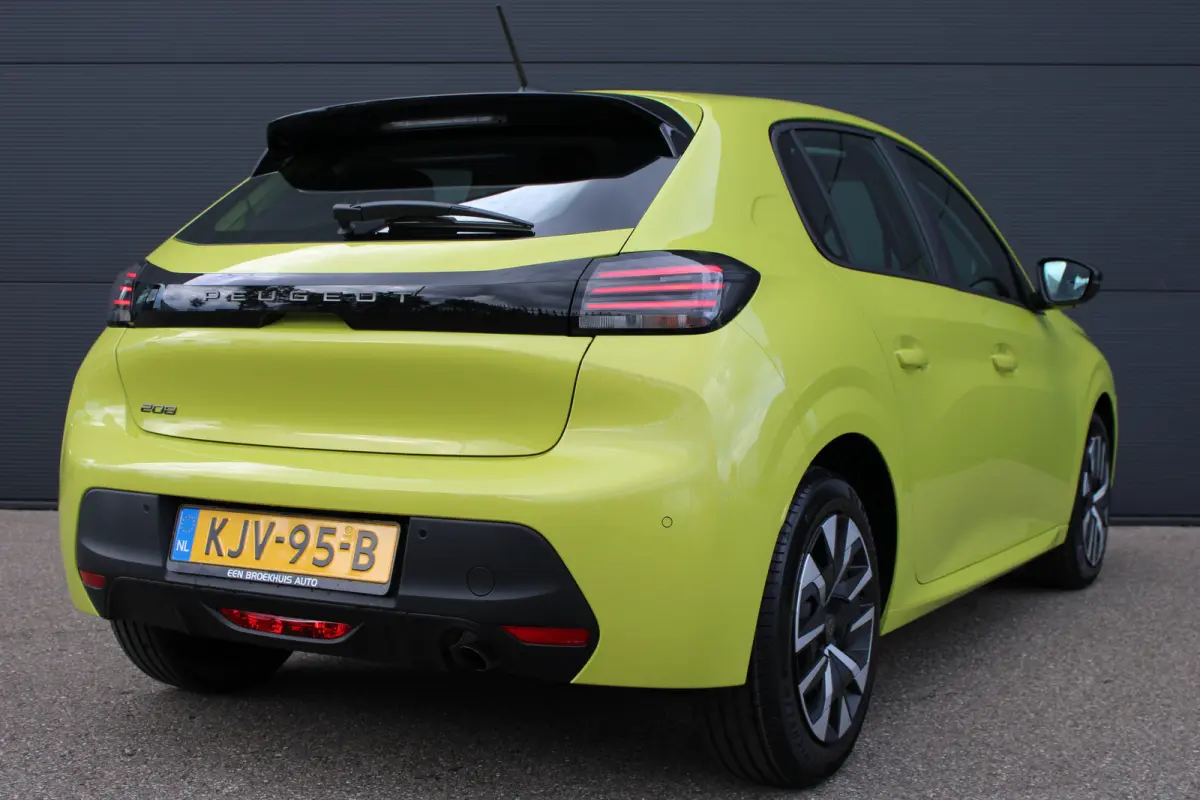 1.2 Turbo 100pk Style | Navi by app | Apple carplay | Parkeersensoren | Bluetooth | Cruise control |