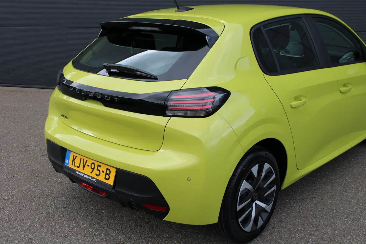 1.2 Turbo 100pk Style | Navi by app | Apple carplay | Parkeersensoren | Bluetooth | Cruise control |