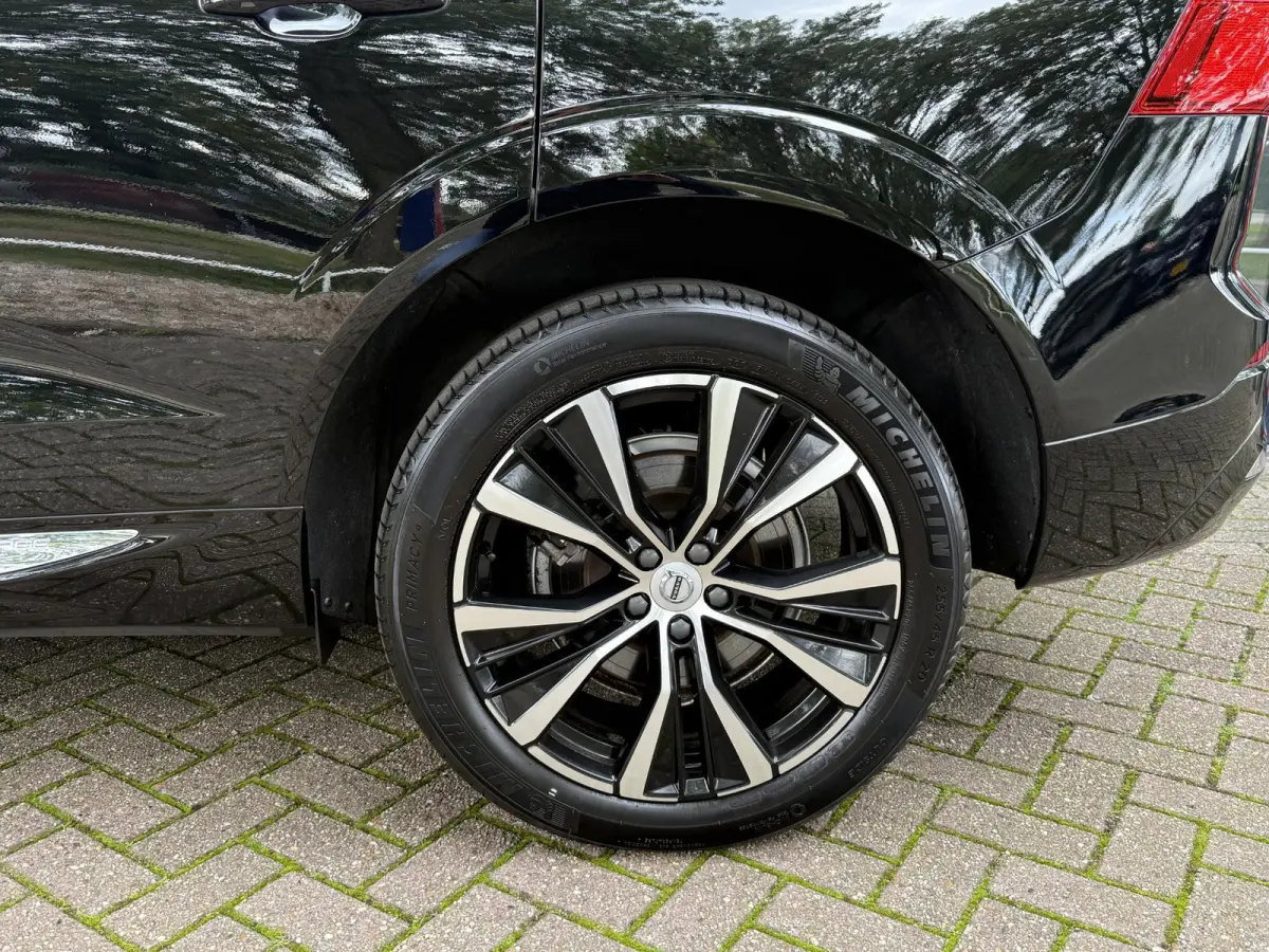 2.0 T6 Plug-in hybrid AWD Core Bright | SOH 100% | Panoramadak | Adapt. Cruise | 20 inch | Climate Control | Leer