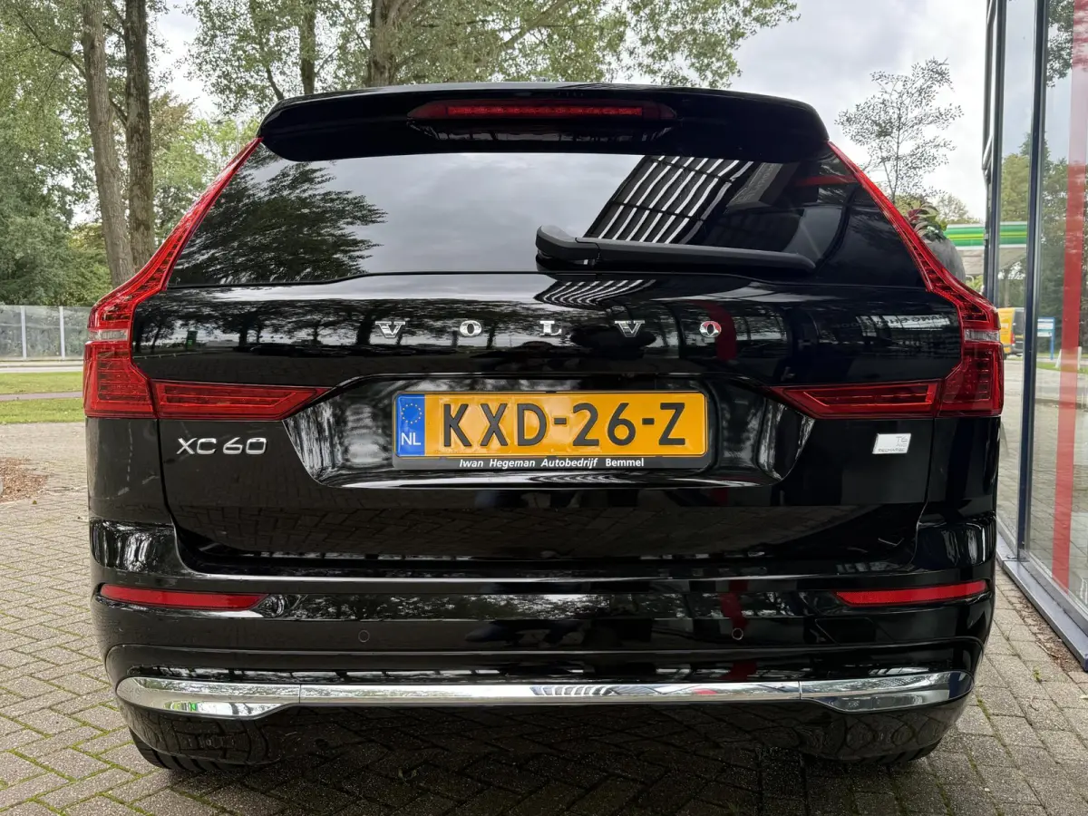 2.0 T6 Plug-in hybrid AWD Core Bright | SOH 100% | Panoramadak | Adapt. Cruise | 20 inch | Climate Control | Leer