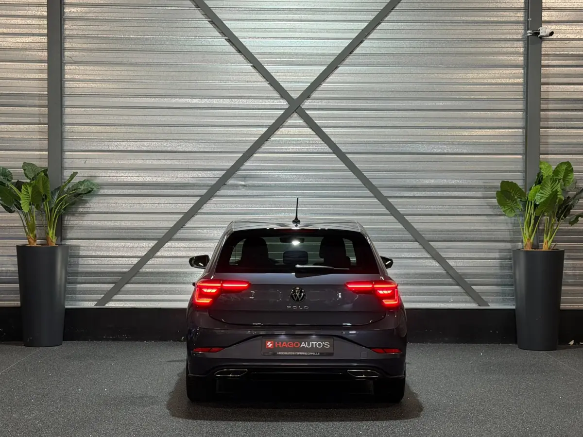 1.0 TSI 3x R-Line DSG/VIRTUAL/IQ-LIGHTS/PANO/NAVI/KEYLESS/CARPLAY/CAMERA/PDC/CLIMATE/DCC/SIDE-ASSIST/ACC/12-MND-GA