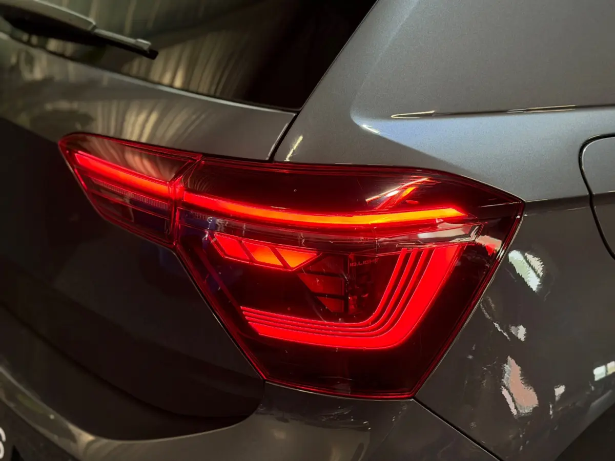 1.0 TSI 3x R-Line DSG/VIRTUAL/IQ-LIGHTS/PANO/NAVI/KEYLESS/CARPLAY/CAMERA/PDC/CLIMATE/DCC/SIDE-ASSIST/ACC/12-MND-GA