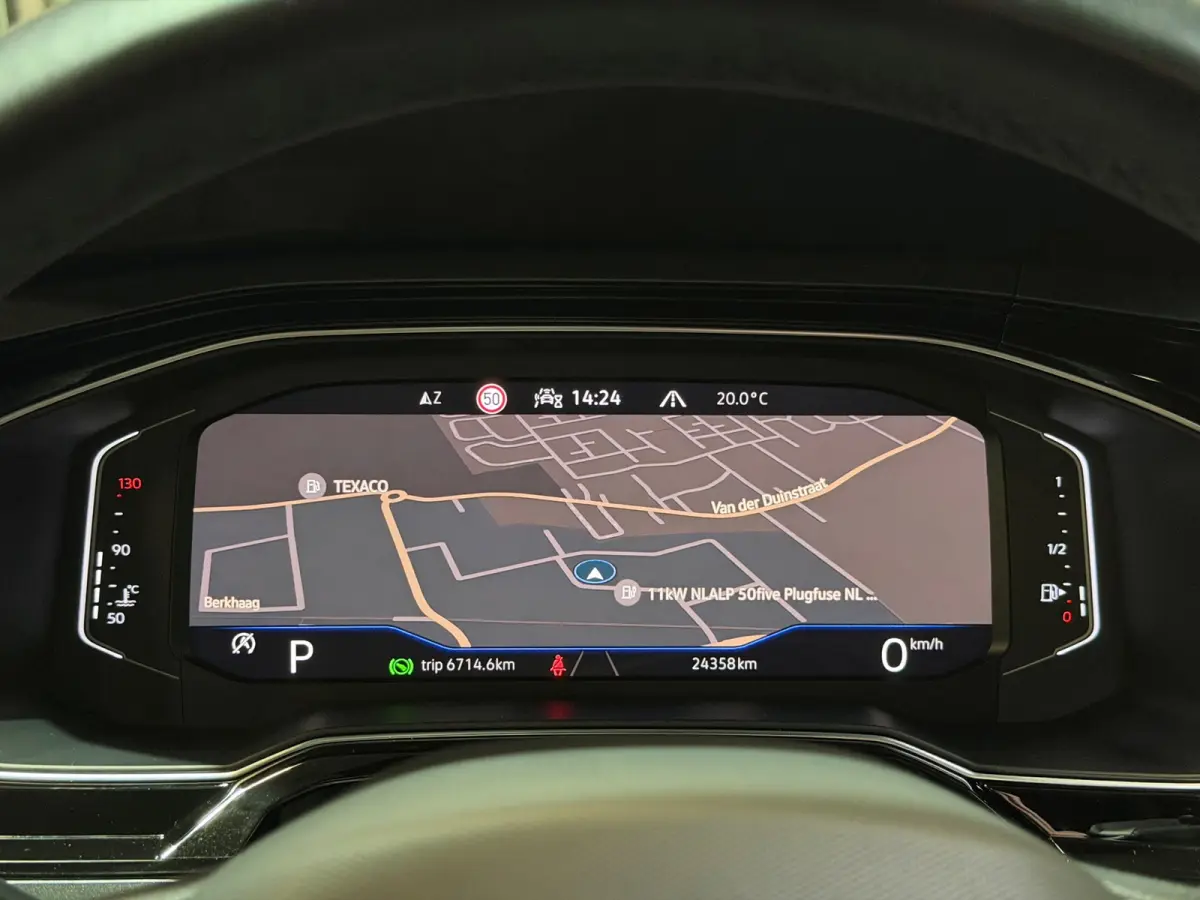 1.0 TSI 3x R-Line DSG/VIRTUAL/IQ-LIGHTS/PANO/NAVI/KEYLESS/CARPLAY/CAMERA/PDC/CLIMATE/DCC/SIDE-ASSIST/ACC/12-MND-GA