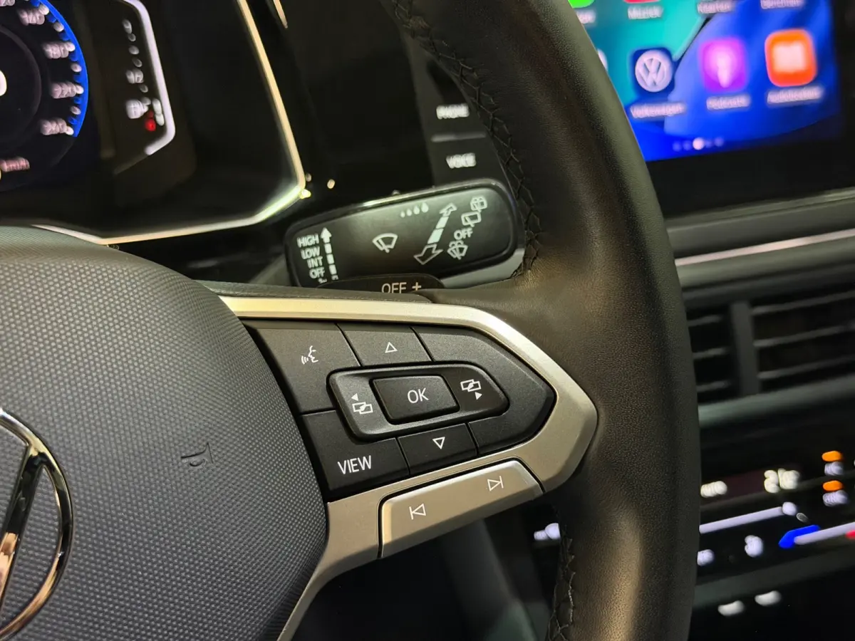 1.0 TSI 3x R-Line DSG/VIRTUAL/IQ-LIGHTS/PANO/NAVI/KEYLESS/CARPLAY/CAMERA/PDC/CLIMATE/DCC/SIDE-ASSIST/ACC/12-MND-GA