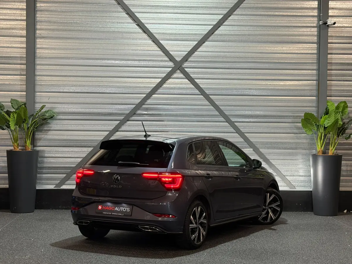 1.0 TSI 3x R-Line DSG/VIRTUAL/IQ-LIGHTS/PANO/NAVI/KEYLESS/CARPLAY/CAMERA/PDC/CLIMATE/DCC/SIDE-ASSIST/ACC/12-MND-GA