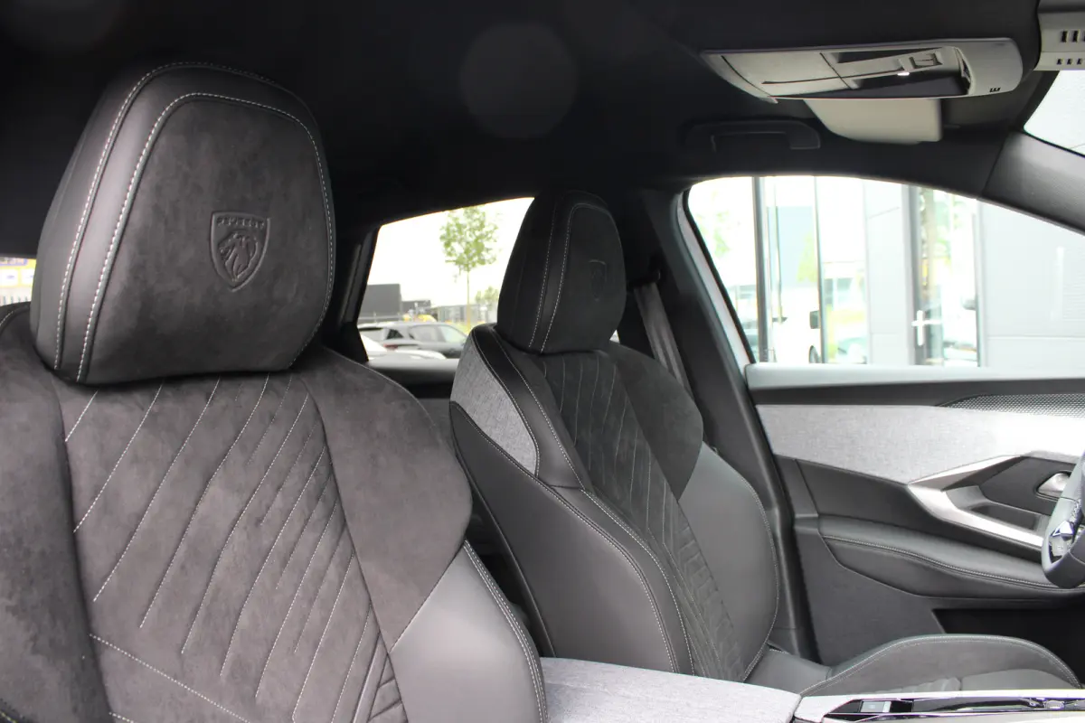 GT Avantage 210 73 kWh | Fase 3 laden | Luxe stoelen | Massage | Stoelverwarming | Alcantara | Navigatie | Camera |