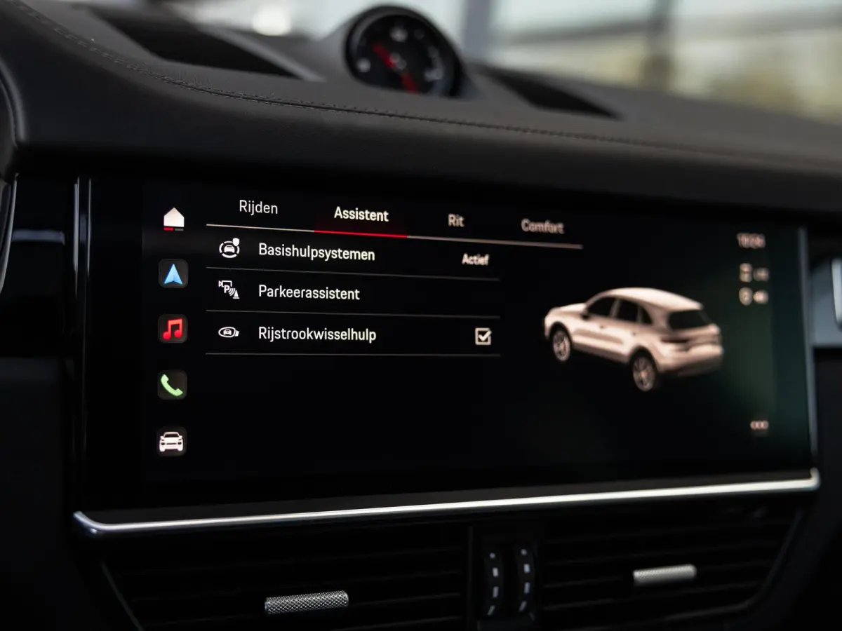 3.0 E-Hybrid Platinum Edition | SPORTDESIGN | SPORTCHRONO | MOONLIGHTBLUE | ELEKTR. TREKHAAK | SOFTCLOSE | ADAPTIVE CRUISE CONTROL | HEAD-UP | BOSE | 22 INCH | PASM LUCHTVERING | PANORAMA/SC