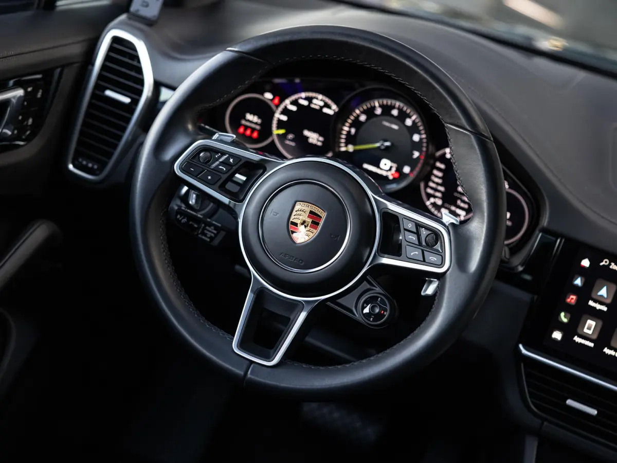 3.0 E-Hybrid Platinum Edition | SPORTDESIGN | SPORTCHRONO | MOONLIGHTBLUE | ELEKTR. TREKHAAK | SOFTCLOSE | ADAPTIVE CRUISE CONTROL | HEAD-UP | BOSE | 22 INCH | PASM LUCHTVERING | PANORAMA/SC