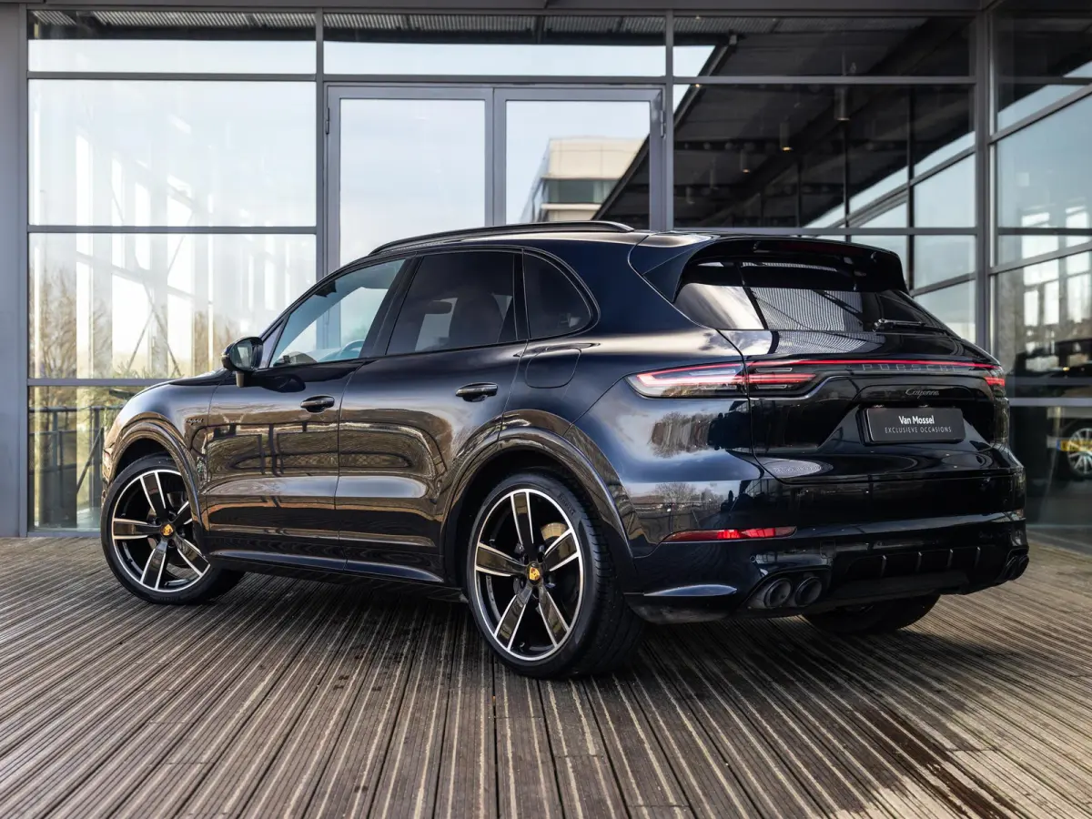 3.0 E-Hybrid Platinum Edition | SPORTDESIGN | SPORTCHRONO | MOONLIGHTBLUE | ELEKTR. TREKHAAK | SOFTCLOSE | ADAPTIVE CRUISE CONTROL | HEAD-UP | BOSE | 22 INCH | PASM LUCHTVERING | PANORAMA/SC