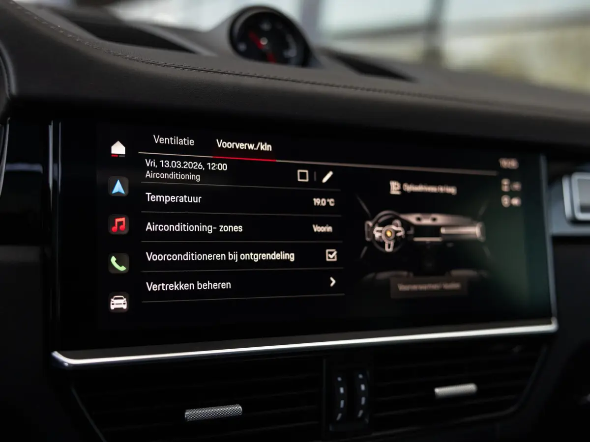 3.0 E-Hybrid Platinum Edition | SPORTDESIGN | SPORTCHRONO | MOONLIGHTBLUE | ELEKTR. TREKHAAK | SOFTCLOSE | ADAPTIVE CRUISE CONTROL | HEAD-UP | BOSE | 22 INCH | PASM LUCHTVERING | PANORAMA/SC