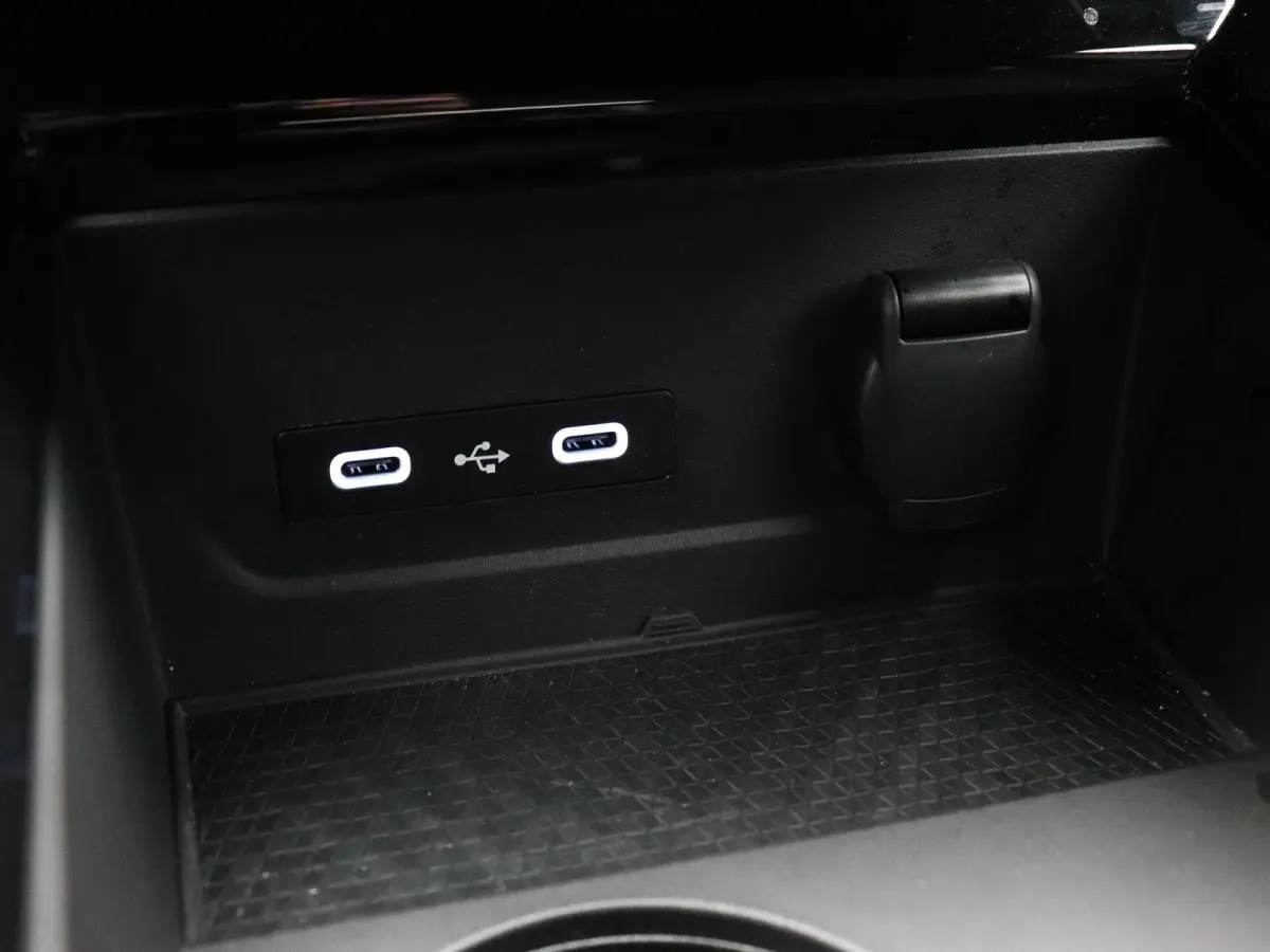 1.2 E-Tech full hybrid 200 iconic esprit Alpine | Voorstoelen/stuurwiel verwarming| Elektrische verstelbare voorstoelen | Climate control | Dodehoek detectie |