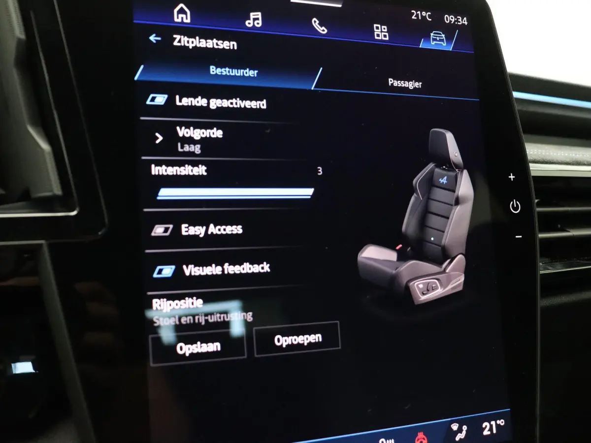 1.2 E-Tech full hybrid 200 iconic esprit Alpine | Voorstoelen/stuurwiel verwarming| Elektrische verstelbare voorstoelen | Climate control | Dodehoek detectie |