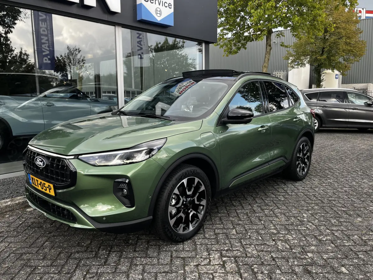 2.5 PHEV Active X 243pk e-CVT Automaat | Full Options | Black Package | E-Trekhaak | Panodak | Coast-to-Coast Matrix LED |
