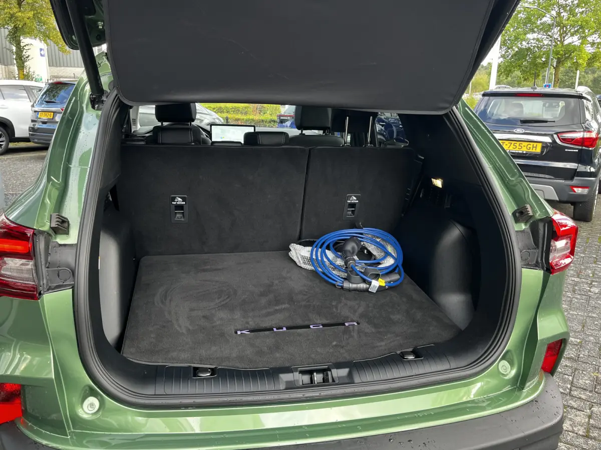 2.5 PHEV Active X 243pk e-CVT Automaat | Full Options | Black Package | E-Trekhaak | Panodak | Coast-to-Coast Matrix LED |