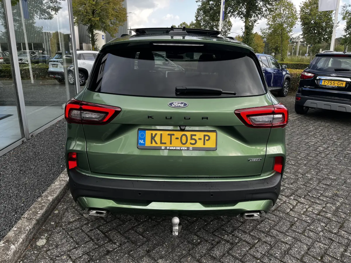 2.5 PHEV Active X 243pk e-CVT Automaat | Full Options | Black Package | E-Trekhaak | Panodak | Coast-to-Coast Matrix LED |