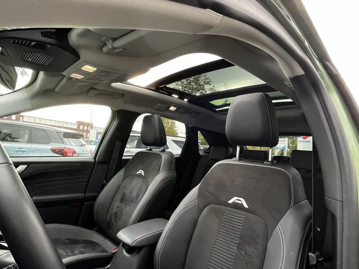 2.5 PHEV Active X 243pk e-CVT Automaat | Full Options | Black Package | E-Trekhaak | Panodak | Coast-to-Coast Matrix LED |