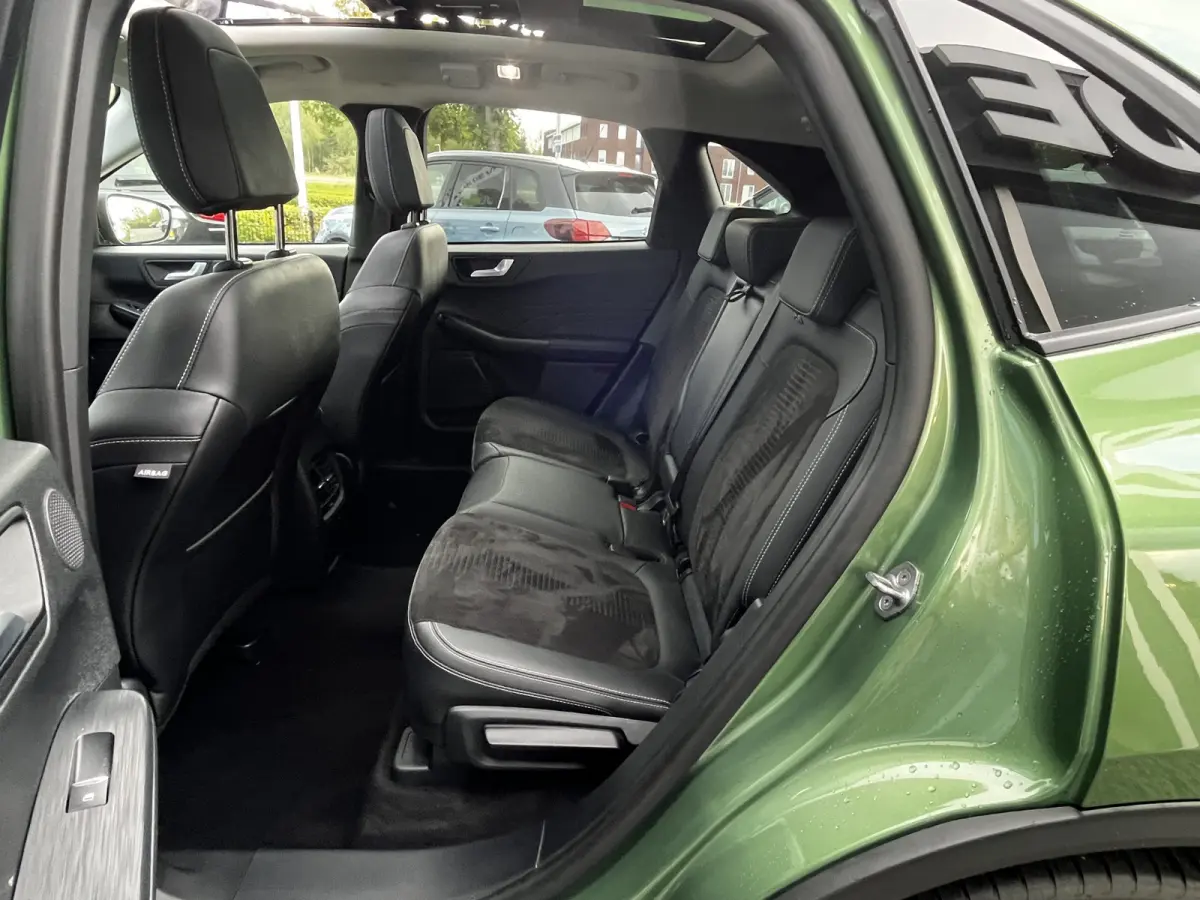 2.5 PHEV Active X 243pk e-CVT Automaat | Full Options | Black Package | E-Trekhaak | Panodak | Coast-to-Coast Matrix LED |