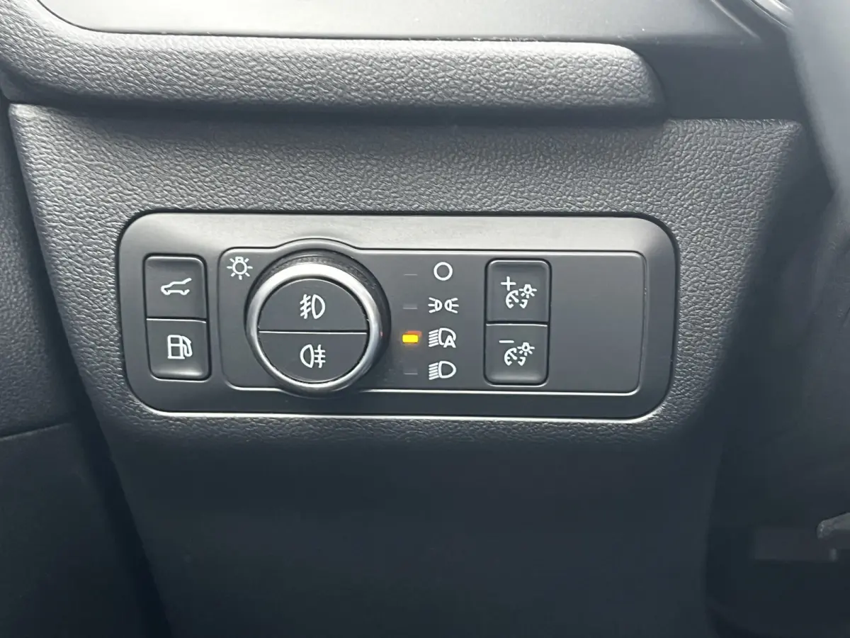 2.5 PHEV Active X 243pk e-CVT Automaat | Full Options | Black Package | E-Trekhaak | Panodak | Coast-to-Coast Matrix LED |