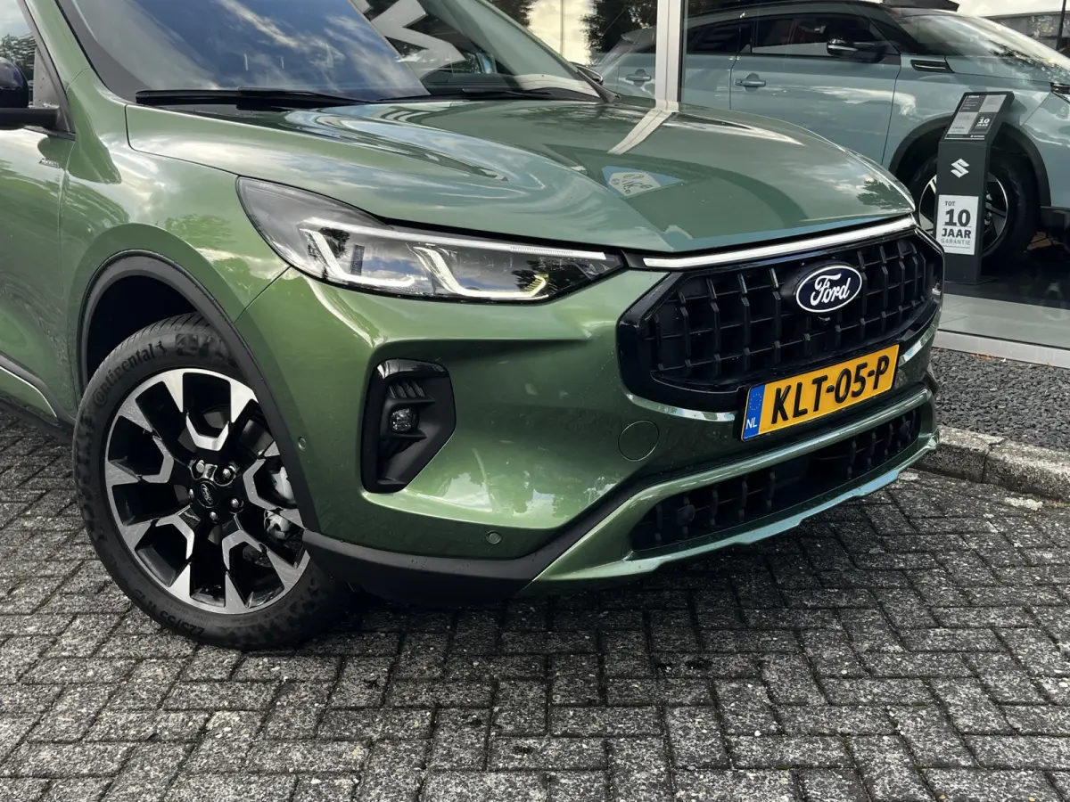 2.5 PHEV Active X 243pk e-CVT Automaat | Full Options | Black Package | E-Trekhaak | Panodak | Coast-to-Coast Matrix LED |