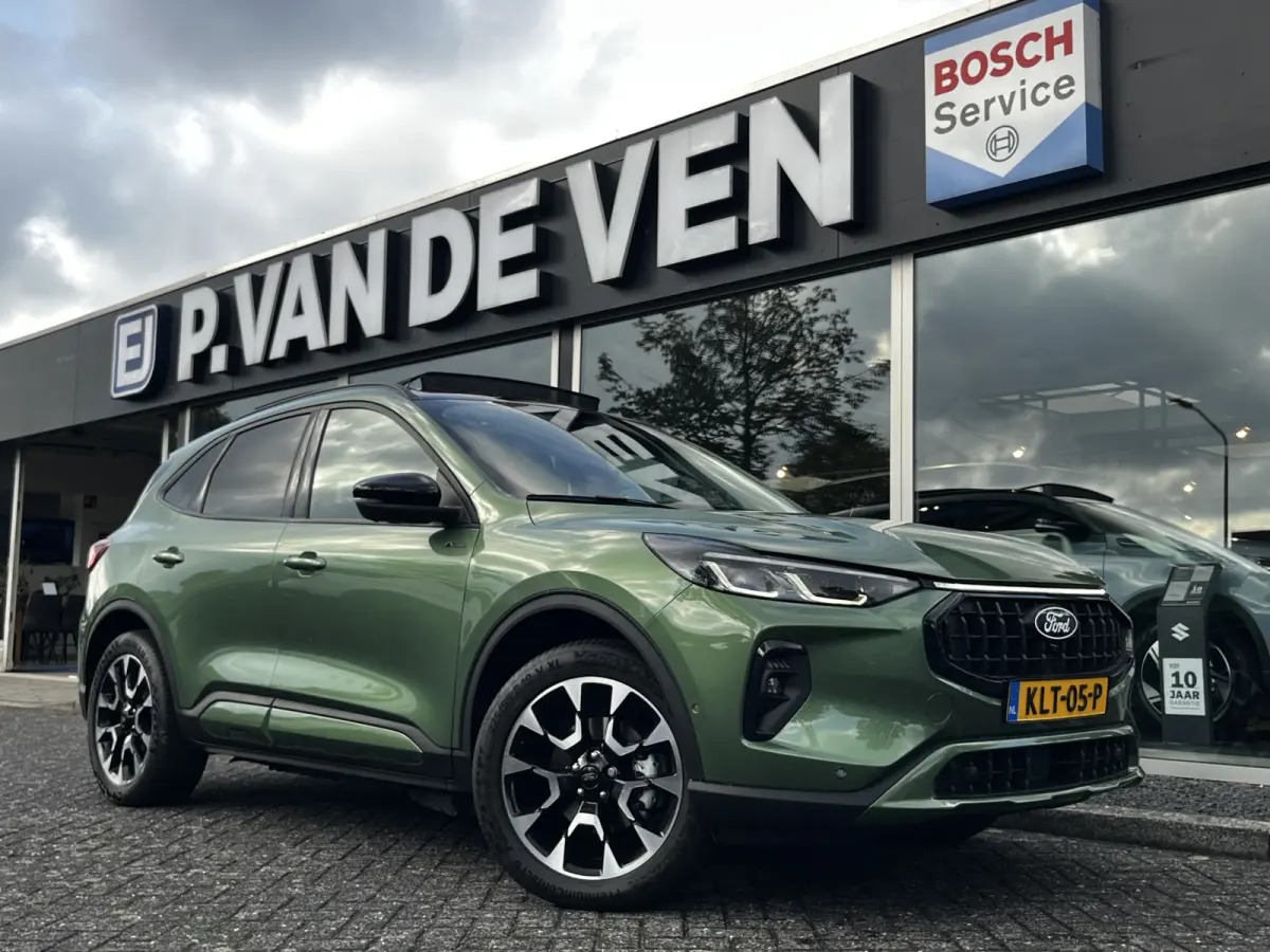 2.5 PHEV Active X 243pk e-CVT Automaat | Full Options | Black Package | E-Trekhaak | Panodak | Coast-to-Coast Matrix LED |