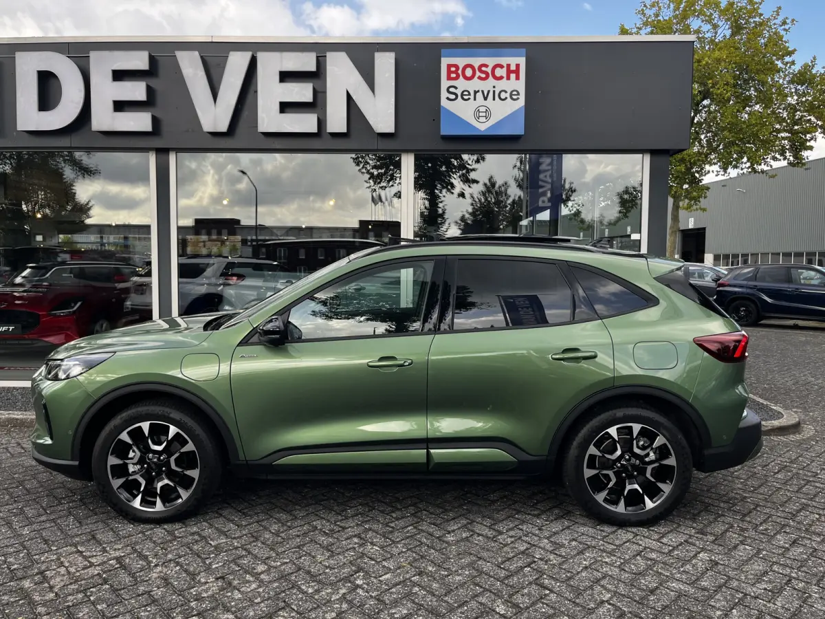 2.5 PHEV Active X 243pk e-CVT Automaat | Full Options | Black Package | E-Trekhaak | Panodak | Coast-to-Coast Matrix LED |