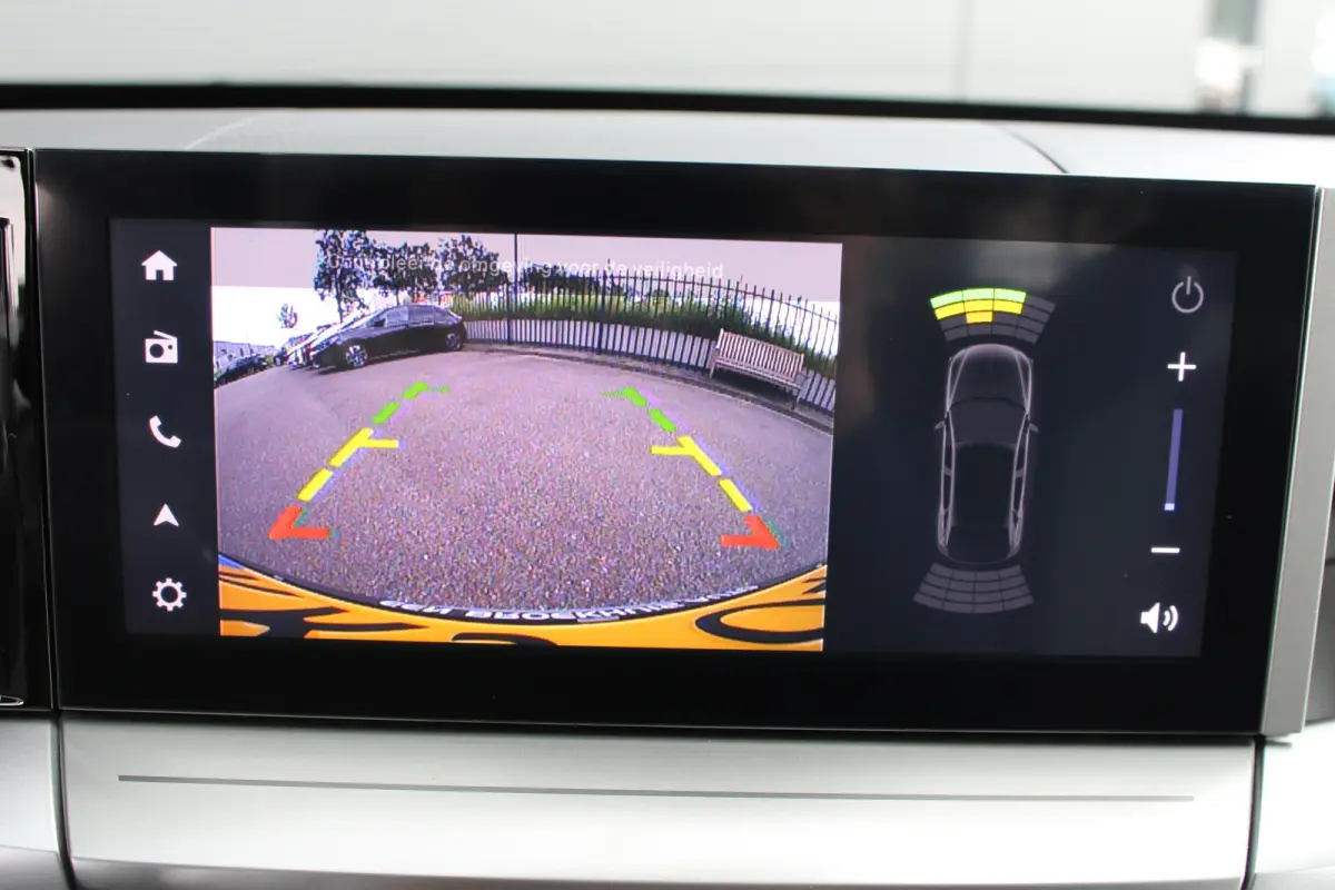 GS 44 kWh | Fase 3 laden | Stoel + Stuurverwarming | Navigatie | Camera | Apple carplay | Bluetooth |