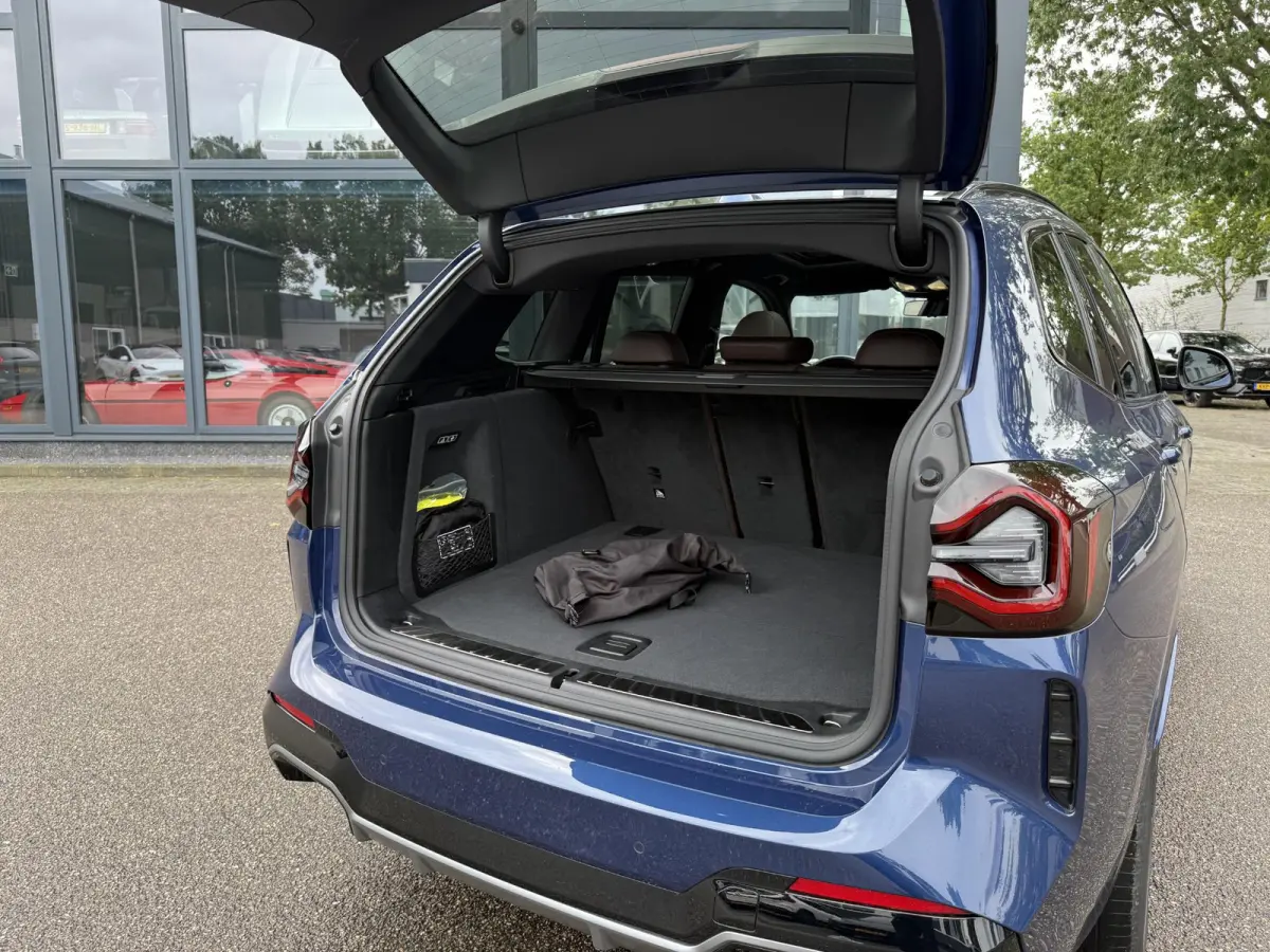 High Executive 80 kWh M-SPORT SHADOW| SOH 99%| VAN: 43.900,- VOOR: 40.877,- UW HERFSTVOORDEEL: 3.023,| SUPER COMPLEET!| 360 CAMERA| HARMAN KARDON| ELEKTRISCHE STOELEN| HUD|DRIVING ASS. PROFF