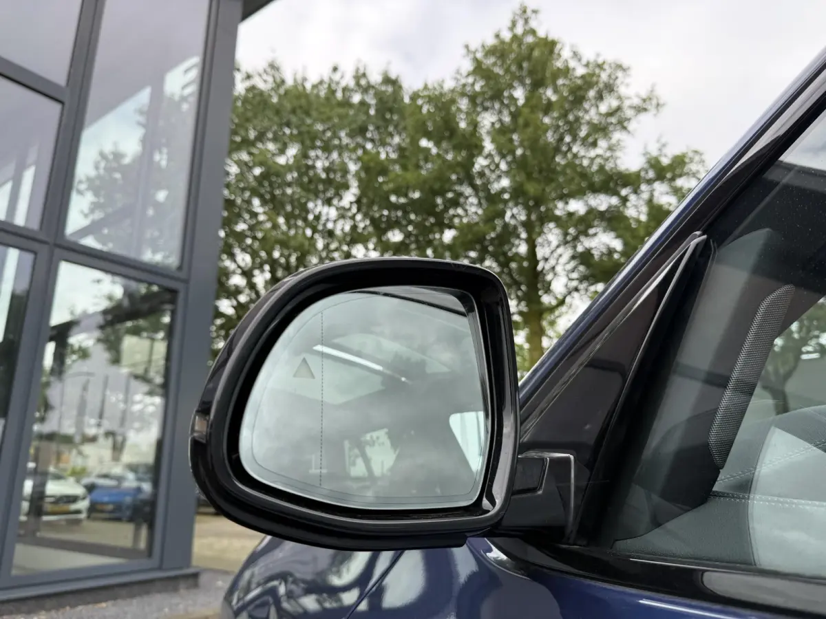 High Executive 80 kWh M-SPORT SHADOW| SOH 99%| VAN: 43.900,- VOOR: 40.877,- UW HERFSTVOORDEEL: 3.023,| SUPER COMPLEET!| 360 CAMERA| HARMAN KARDON| ELEKTRISCHE STOELEN| HUD|DRIVING ASS. PROFF