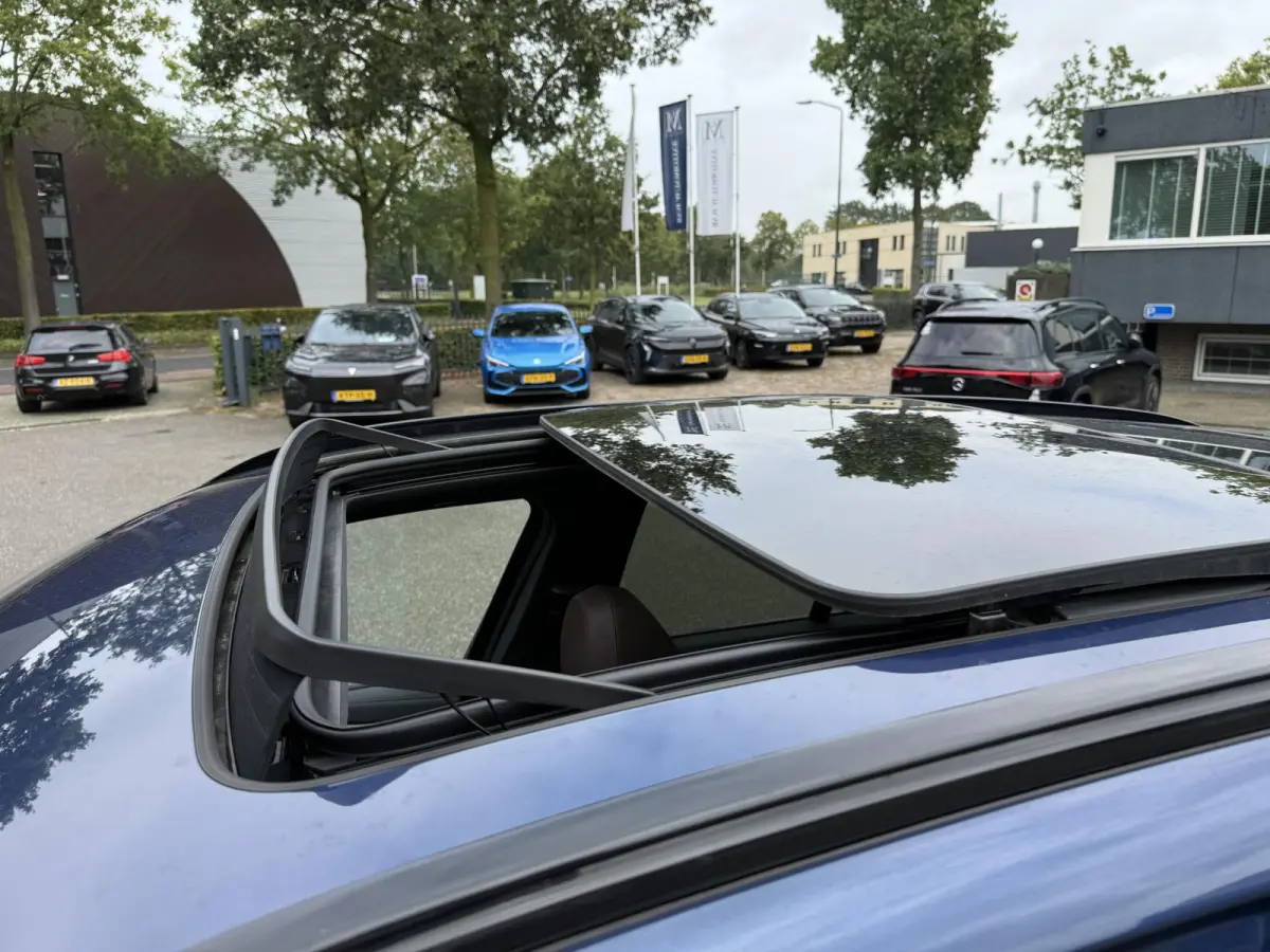 High Executive 80 kWh M-SPORT SHADOW| SOH 99%| VAN: 43.900,- VOOR: 40.877,- UW HERFSTVOORDEEL: 3.023,| SUPER COMPLEET!| 360 CAMERA| HARMAN KARDON| ELEKTRISCHE STOELEN| HUD|DRIVING ASS. PROFF
