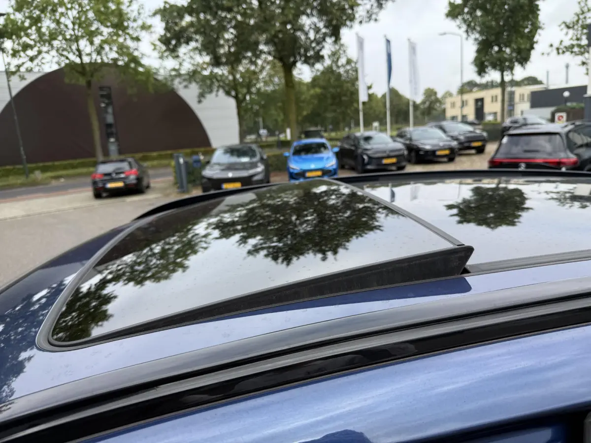 High Executive 80 kWh M-SPORT SHADOW| SOH 99%| VAN: 43.900,- VOOR: 40.877,- UW HERFSTVOORDEEL: 3.023,| SUPER COMPLEET!| 360 CAMERA| HARMAN KARDON| ELEKTRISCHE STOELEN| HUD|DRIVING ASS. PROFF