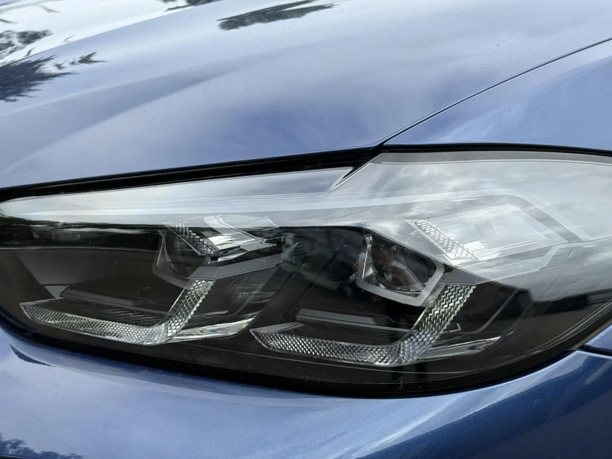 High Executive 80 kWh M-SPORT SHADOW| SOH 99%| VAN: 43.900,- VOOR: 40.877,- UW HERFSTVOORDEEL: 3.023,| SUPER COMPLEET!| 360 CAMERA| HARMAN KARDON| ELEKTRISCHE STOELEN| HUD|DRIVING ASS. PROFF