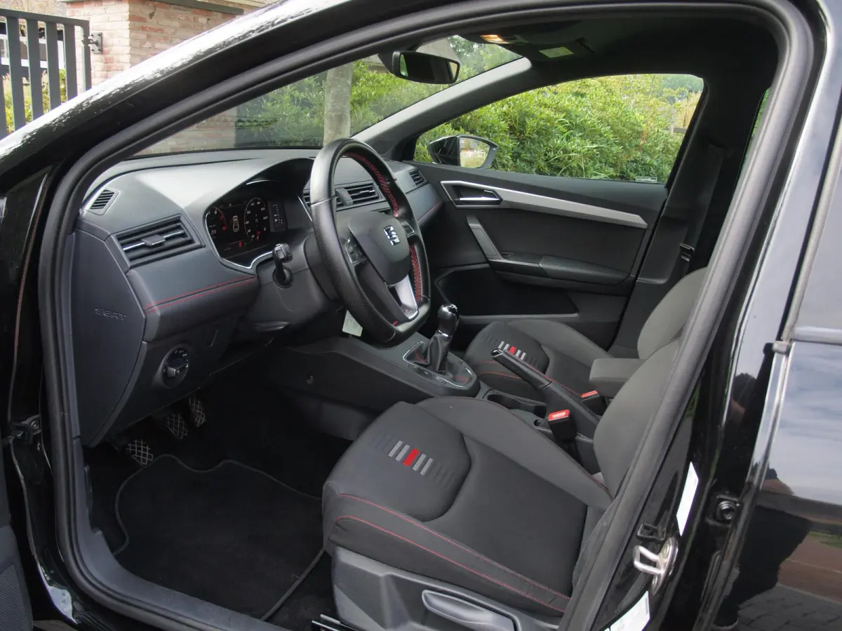 1.0 TSI FR Business Intense | Camera | Apple Carplay | Trekhaak | Virtual Cockpit | NL-Auto |