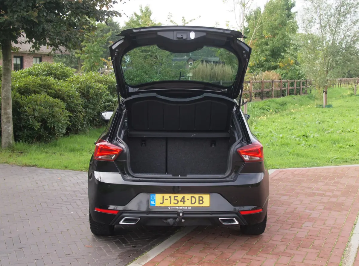 1.0 TSI FR Business Intense | Camera | Apple Carplay | Trekhaak | Virtual Cockpit | NL-Auto |