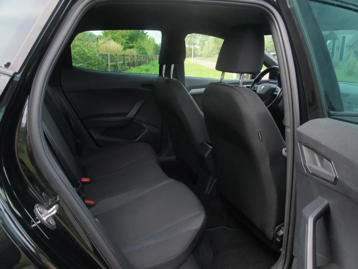 1.0 TSI FR Business Intense | Camera | Apple Carplay | Trekhaak | Virtual Cockpit | NL-Auto |