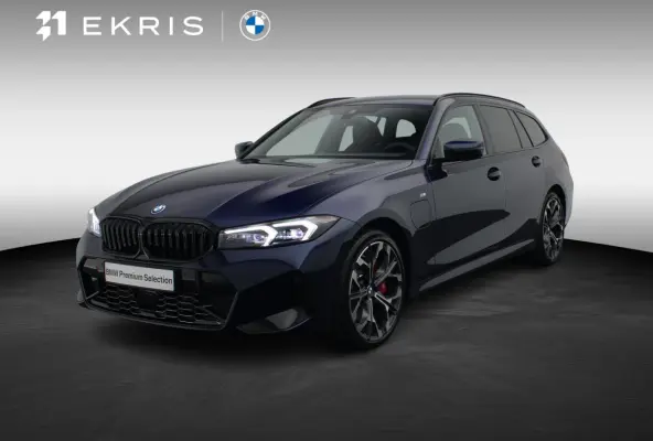 330e M Sportpakket Pro | M Sport Edition | Comfort Pack | Stuurwielrand Verwarmd | Trekhaak | Active Cruise Control | Harman Kardon | 19''