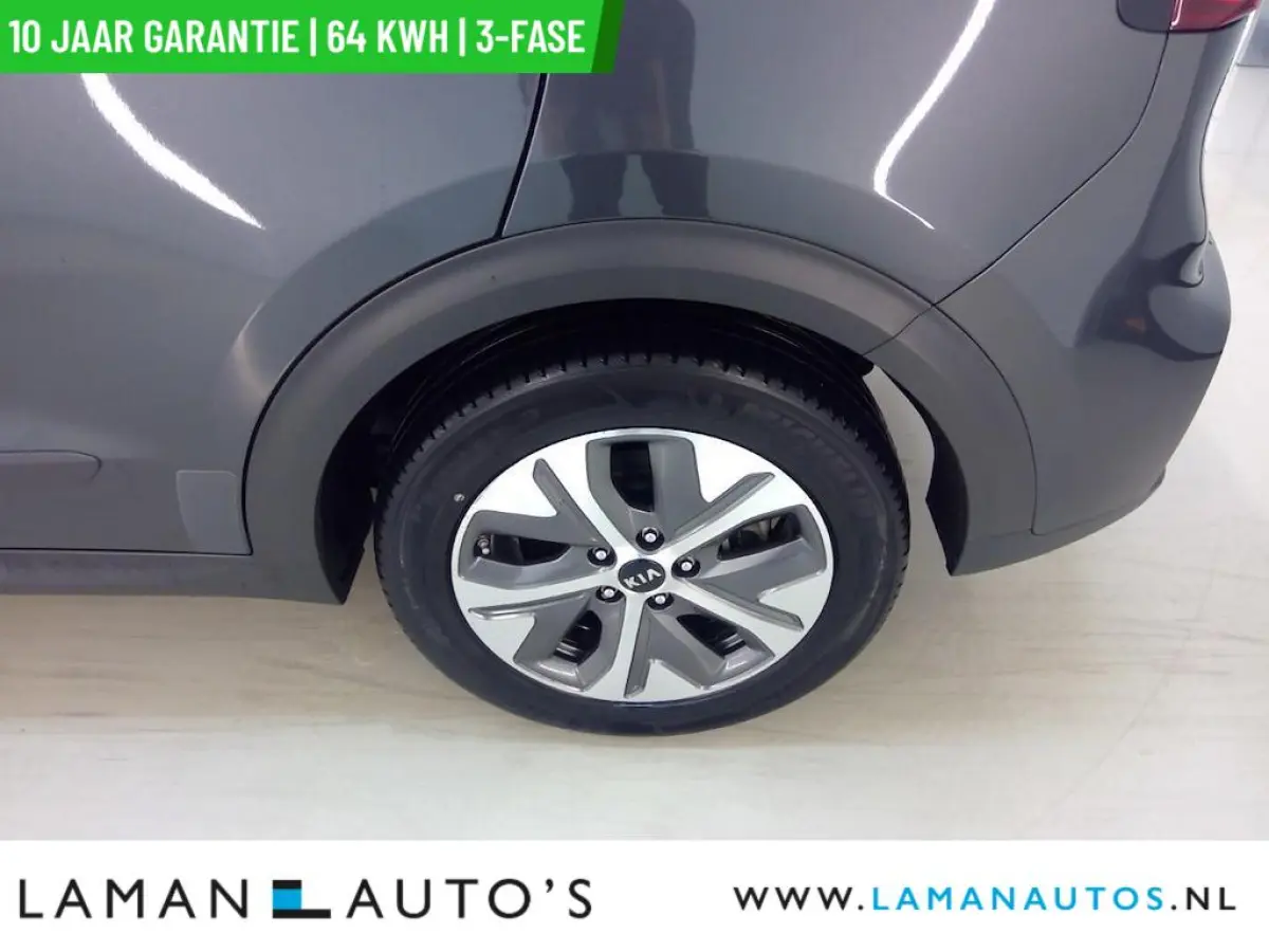 ExecutiveLine 64 kWh | SOH 97% | 3-fase | Open dak Leder JBL CarPlay ECC Nav ACC 17" LMV LED Camera Metallic BLIS | EV Voorschoten