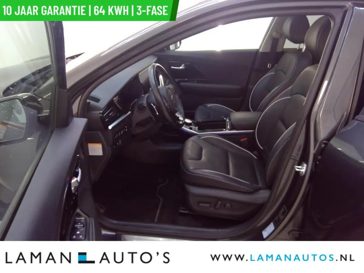 ExecutiveLine 64 kWh | SOH 97% | 3-fase | Open dak Leder JBL CarPlay ECC Nav ACC 17" LMV LED Camera Metallic BLIS | EV Voorschoten