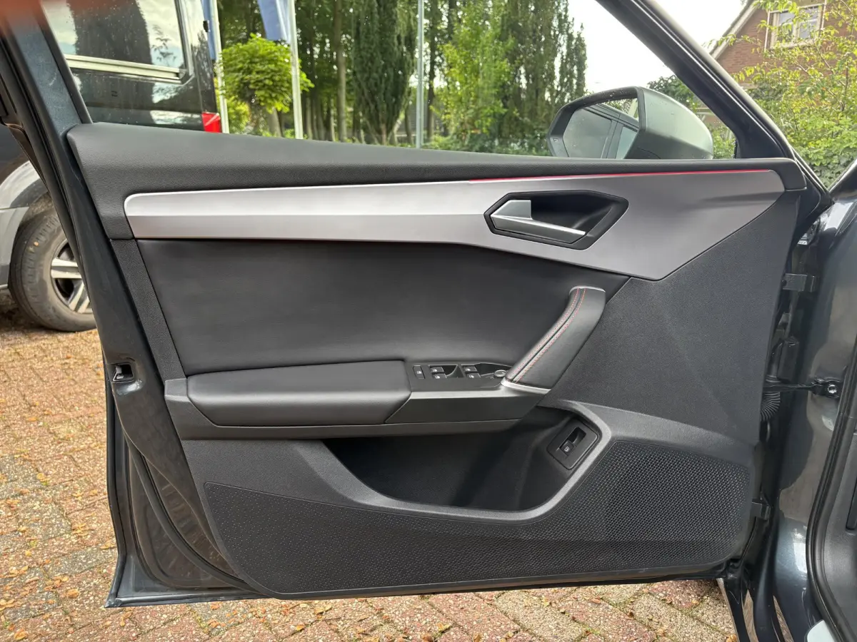 1.4 TSI eHybrid FR-line|Camera|18"|SOH 92%