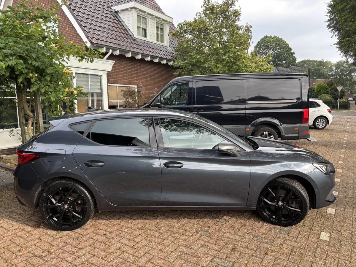 1.4 TSI eHybrid FR-line|Camera|18"|SOH 92%