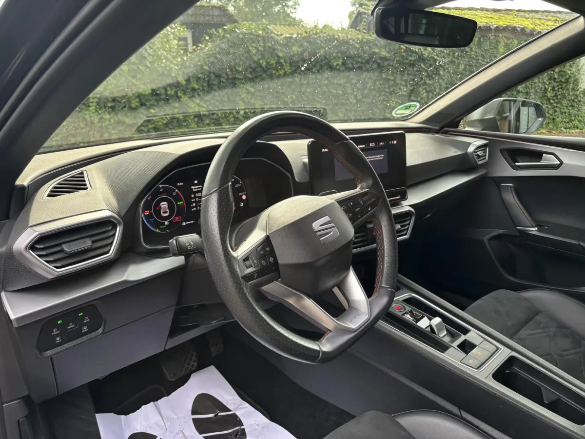 1.4 TSI eHybrid FR-line|Camera|18"|SOH 92%