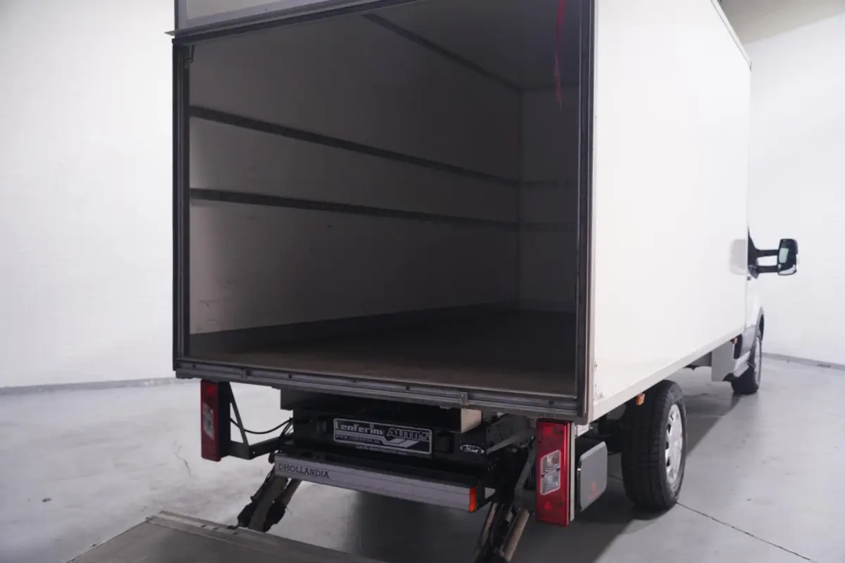 2.0 TDCi 160 pk Bakwagen met Laadklep Airco Cruise Control, LxBxH 420x200x210 cm, 3-Zits