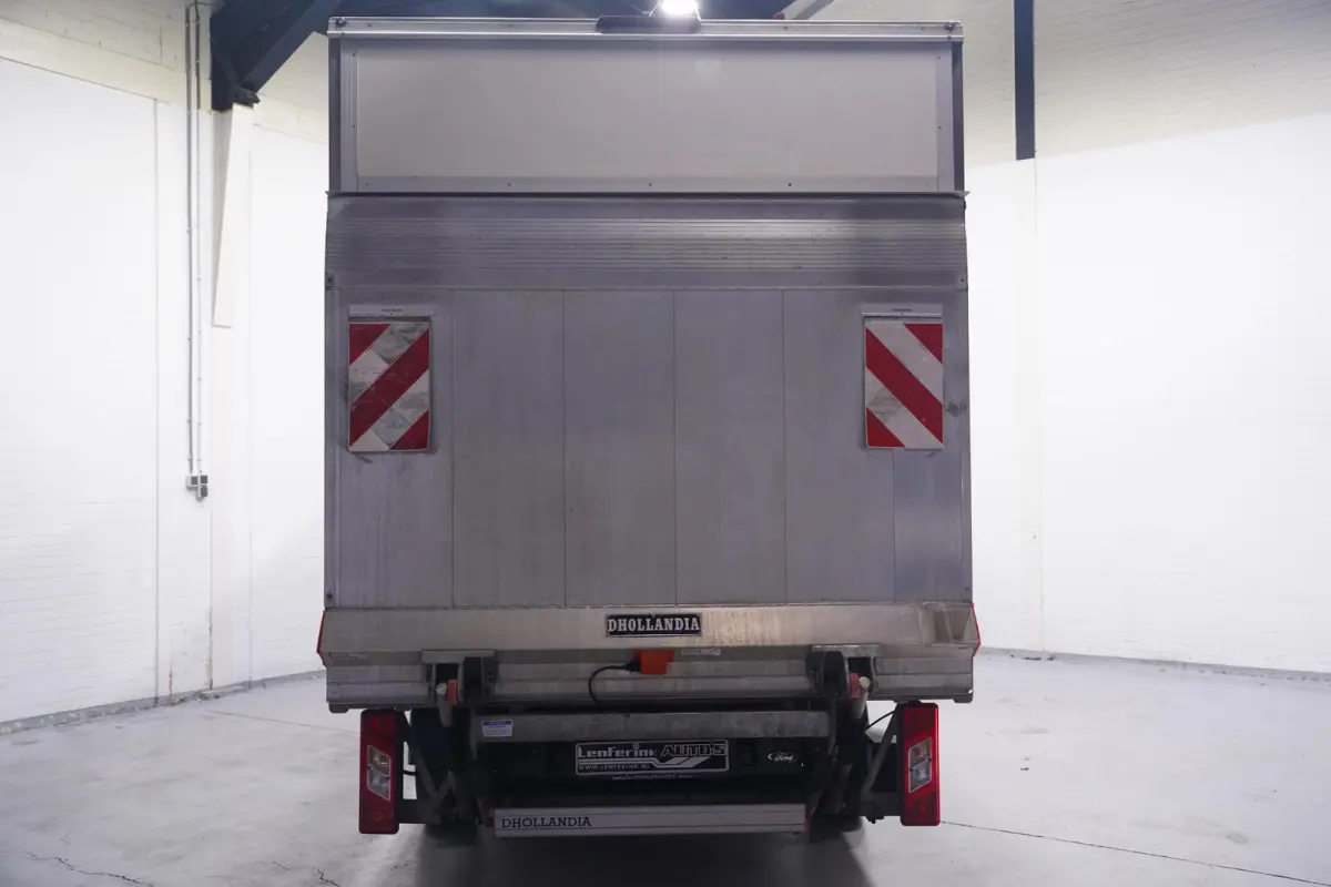2.0 TDCi 160 pk Bakwagen met Laadklep Airco Cruise Control, LxBxH 420x200x210 cm, 3-Zits